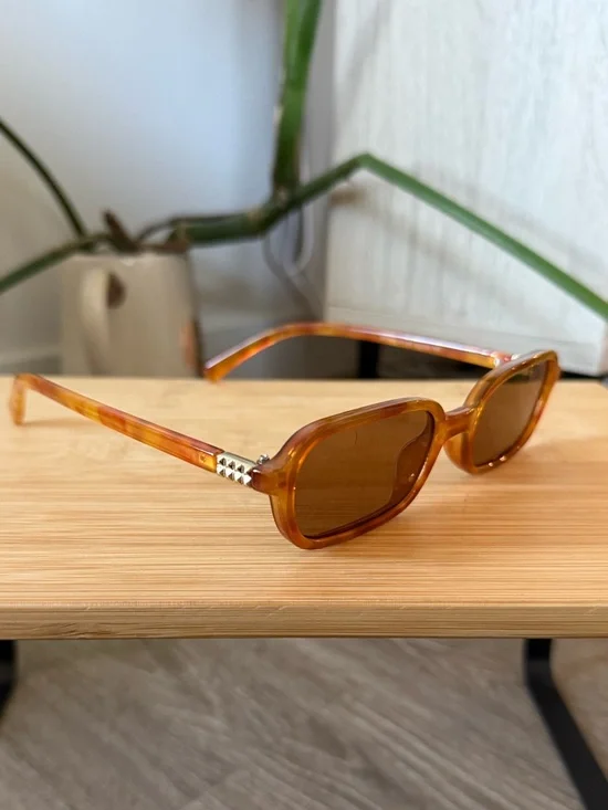 Set of Two - Classic Rectangular Sunglasses - Black and Amber Tortoise Shell - Picture 2 of 5